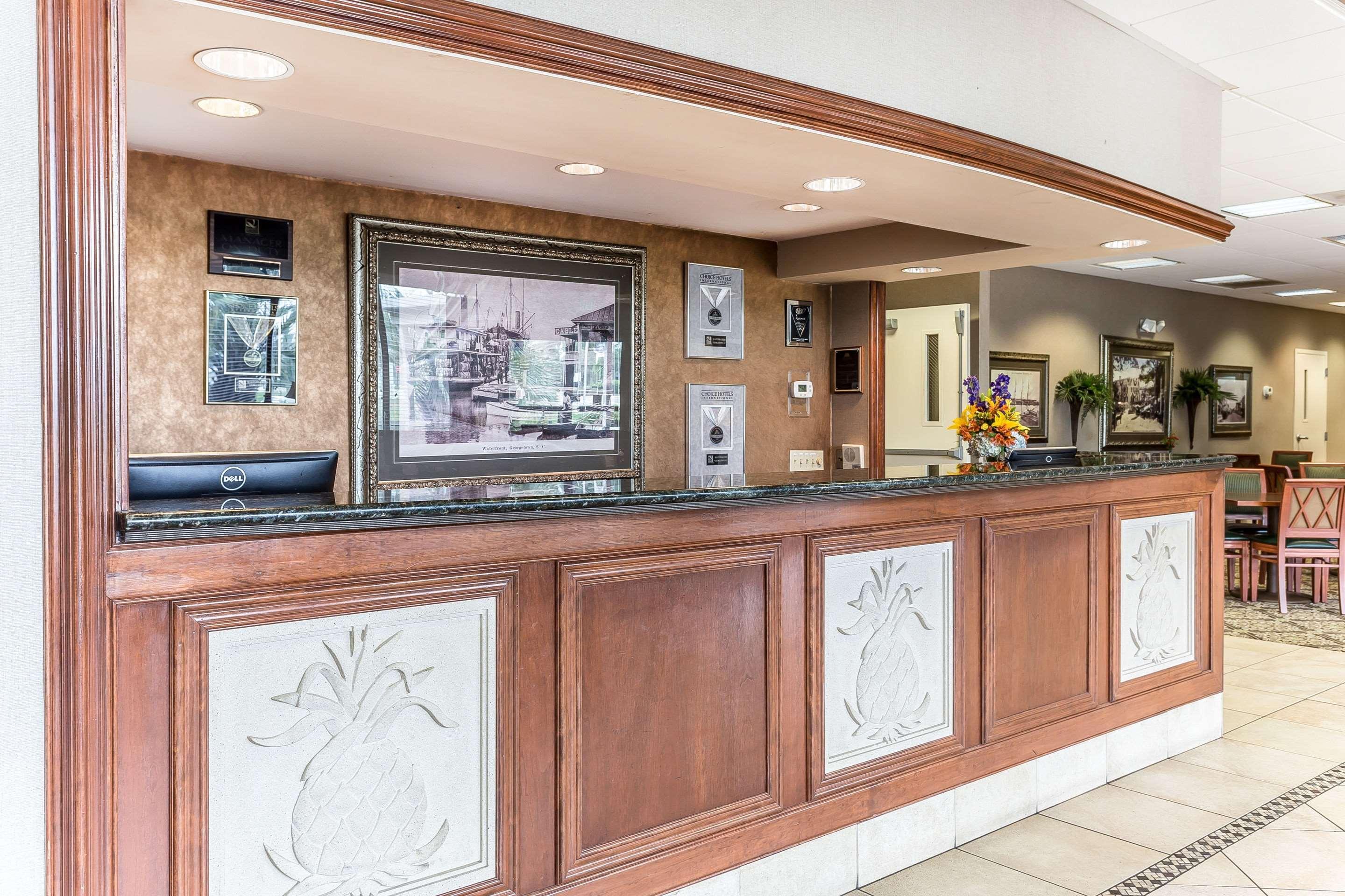 Quality Inn & Suites Georgetown Exterior photo
